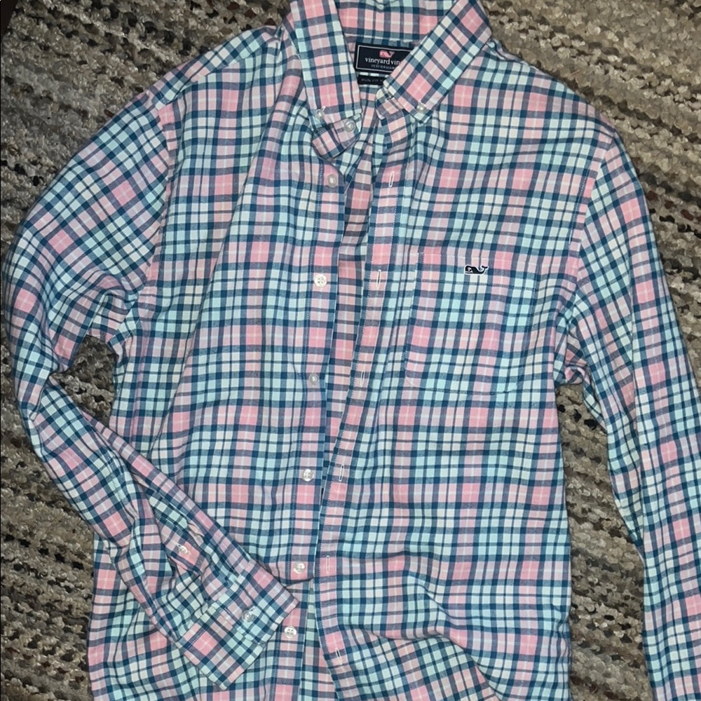 NWOT Vineyard Vines Plaid Button up